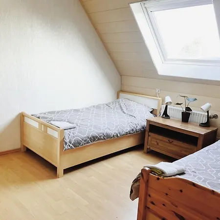 בית אירוח Messezimmer Laatzen 30880 הנובר