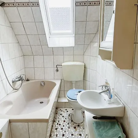 Messezimmer Laatzen 30880 Homestay szállás Hannover